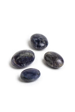 Load image into Gallery viewer, Iolite Touchstone