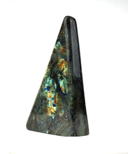 Load image into Gallery viewer, Labradorite Freeform 2.7KG