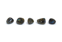 Load image into Gallery viewer, Labradorite Stone