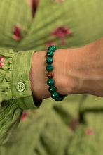 Load image into Gallery viewer, Attraction Bracelet - Malachite Bracelet - Energy Muse