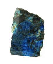 Load image into Gallery viewer, Labradorite Freeform 3.3KG

